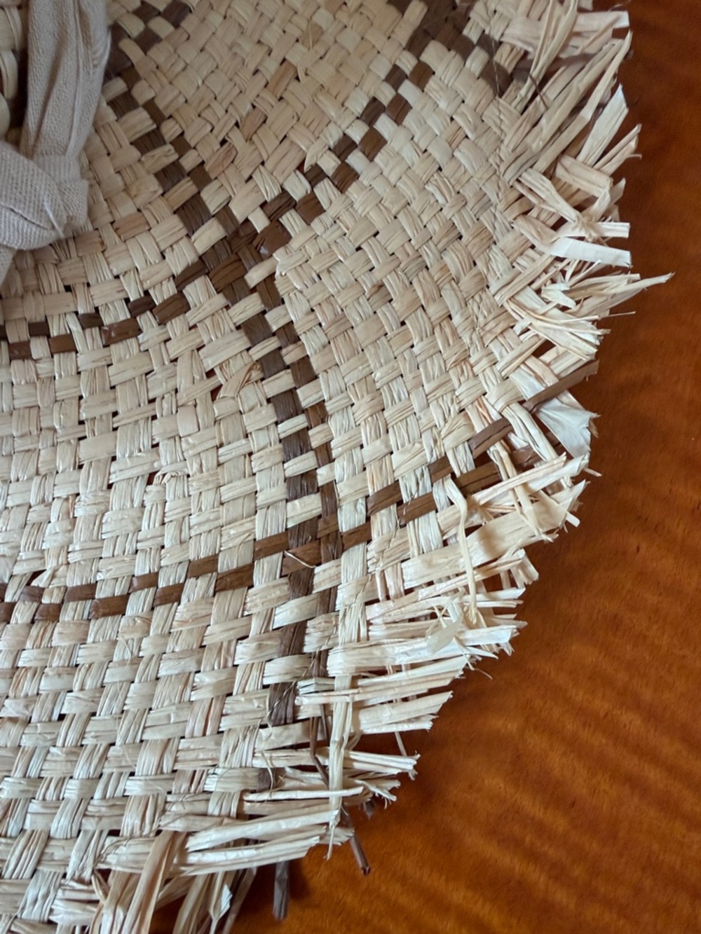 NWT J. McLaughlin Natural and Brown Woven Straw Hat one size - Picture 4 of 8